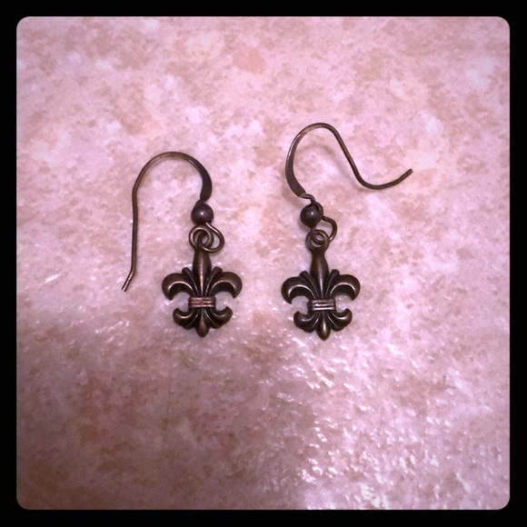 Fleur-De-Lis Earrings - Picture 1 of 1